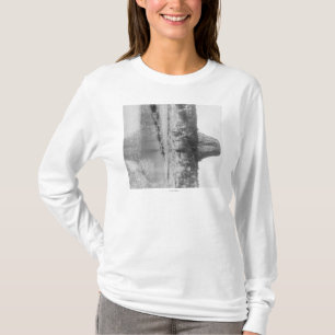 Camiseta Vista distante de la torre del diablo con agua en