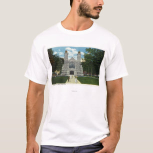 Camiseta Vista exterior de la capilla de la universidad de