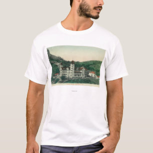Camiseta Vista exterior del pen¢asco toscano de SpringsRed,
