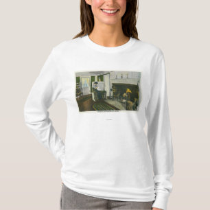Camiseta Vista interior de una granja de Nueva Inglaterra