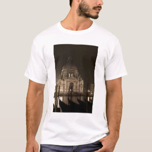 Camiseta Vista nocturna sobre el agua de San Giorgio Maggio