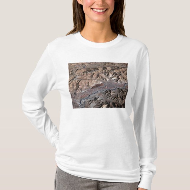 Camiseta Vista tridimensional del paisaje (Anverso)