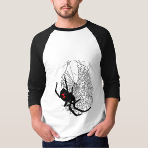 Camiseta viuda negra en tela de araña