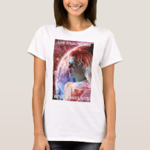 Vive Tus Sueños. Mujer hermosa en el espacio