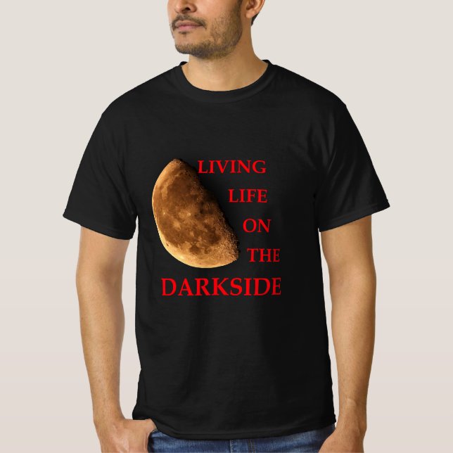 Camiseta Viviendo En El Horror De La Luna En El Lado Oscuro (Anverso)