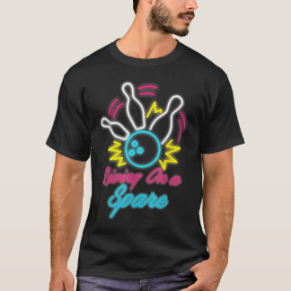 Camiseta Viviendo en un deporte divertido de bolos con pins