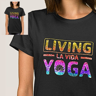 Camiseta Viviendo la vida Yoga Pastel Arcoiris en negro