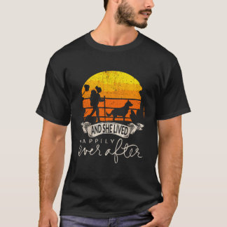 Camiseta Vivió Feliz Nunca Después De Caminar A Perro Lo