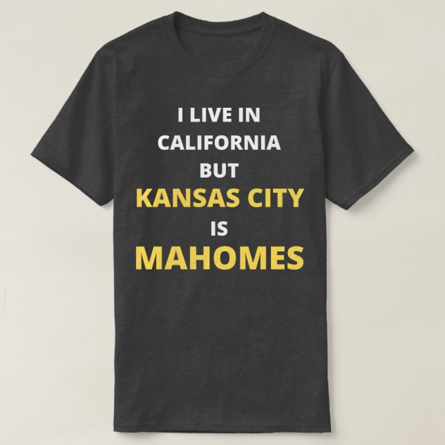 CAMISETA VIVO EN CALIFORNIA PERO KC ES MAHOMA (Diseño del anverso)