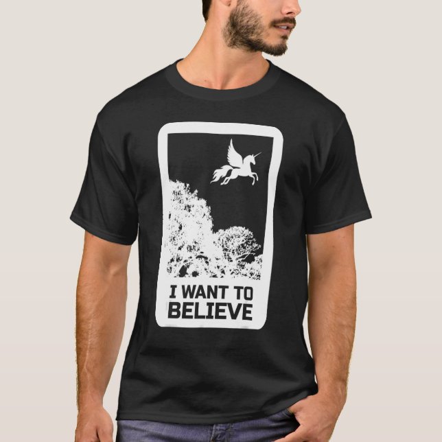 Camiseta Volando Unicornio Quiero Creer Alien De Uap (Anverso)