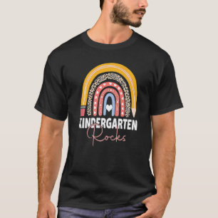 Camiseta Vuelta al cole kindergarten mola primer día profes