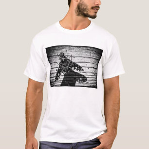 Camiseta vuelve volando