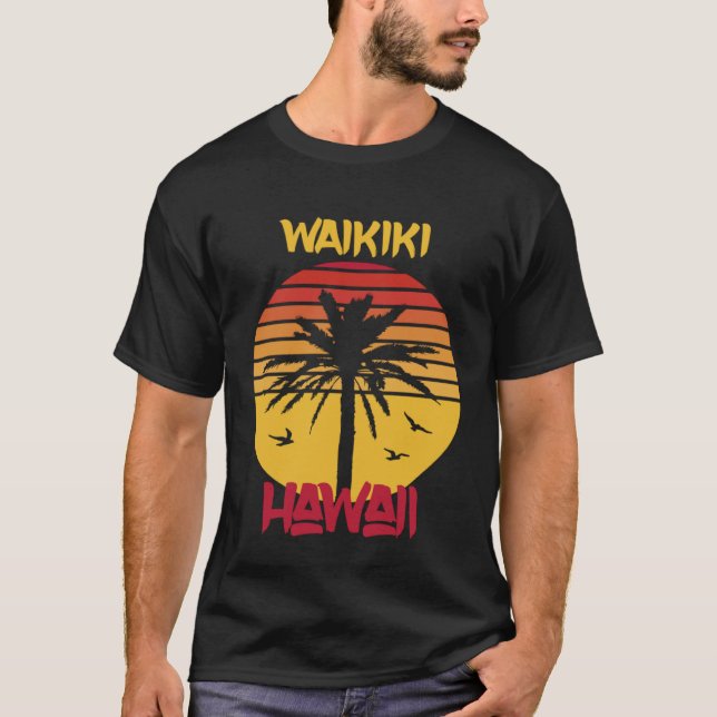 Camiseta Waikiki Beach Hawaii Vacation Ocean Surfing (Anverso)