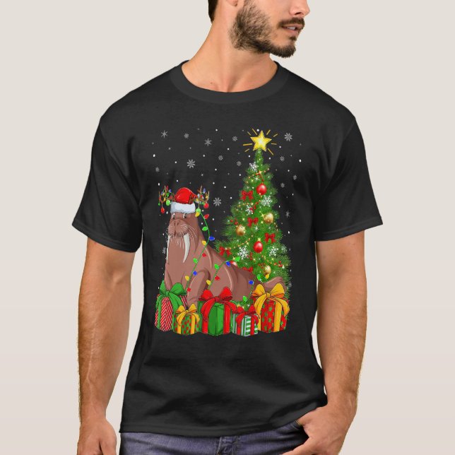 Camiseta Walrus   Xmas Holiday Santa Walrus Christmas Tree (Anverso)