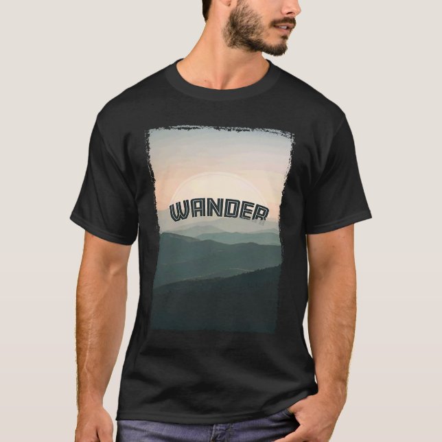 Camiseta Wanderlust Weekend Wanderer Aventura Montura (Anverso)
