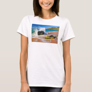 Camiseta Waves crash on the beach, Hawaii