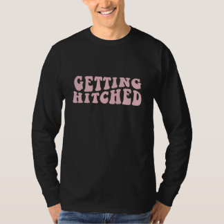 Camiseta Wavy Getting Rowdy Getting Hitched Bachelorette Pa