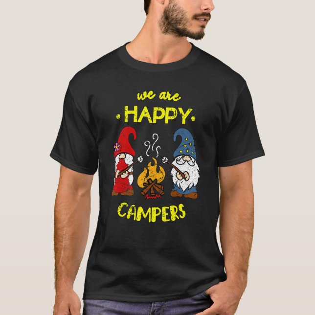 Camiseta We Are Happy Campers Gnomes Gnome Campfire Couple (Anverso)