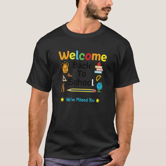 Camiseta Welcome Back To School First Day Of School Student (Anverso)