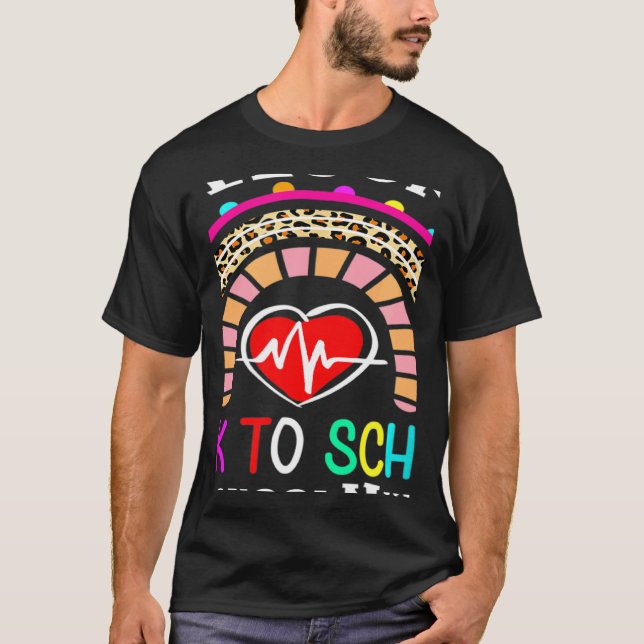 Camiseta Welcome Back To School Nurse First Day Of School (Anverso)