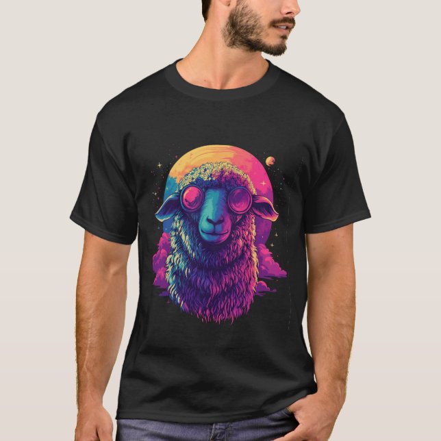 Camiseta Weltraum-Schaf im Retro-Design (Anverso)