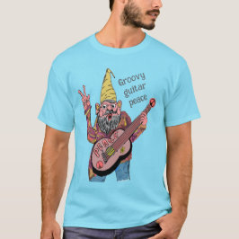 Camiseta Whimsical Gnome with Peace Guitar, Groovy 60s Vibe
