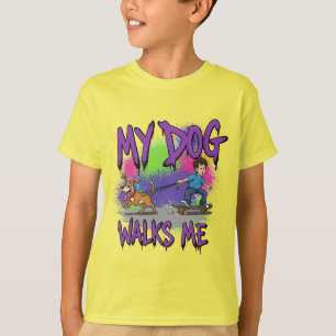 Camiseta Who's Really in Charge? – My Dog Walks Me