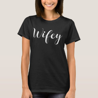Camiseta Wifey White Modern White Script Black Womens