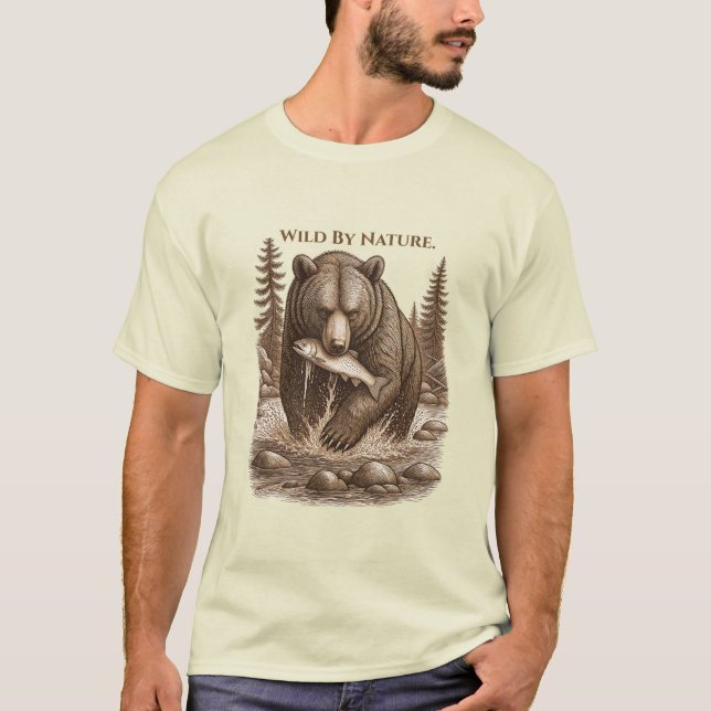 Camiseta Wild By Nature Bear Forest Graphic Tee (Anverso)