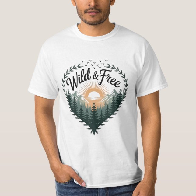 Camiseta ☀️ Wild & Free – Sunrise Over Forest (Anverso)