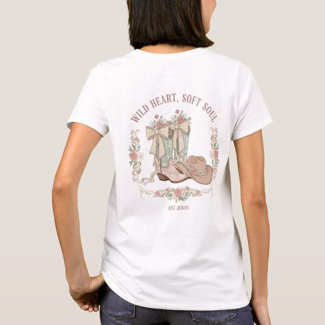 Camiseta Wild Heart Soft Soul Cowgirl Boots Pink Floral (Reverso)