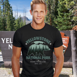 Camiseta Wild Spirit Yellowstone Bear Forest – Nature Lover