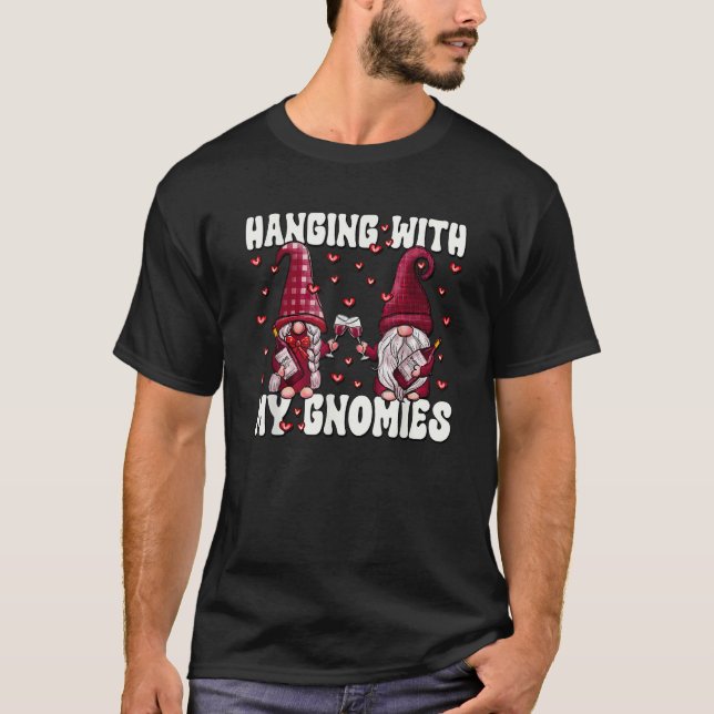 Camiseta Wine Drunk Gnome Couple Loves Hanging With My Gnom (Anverso)