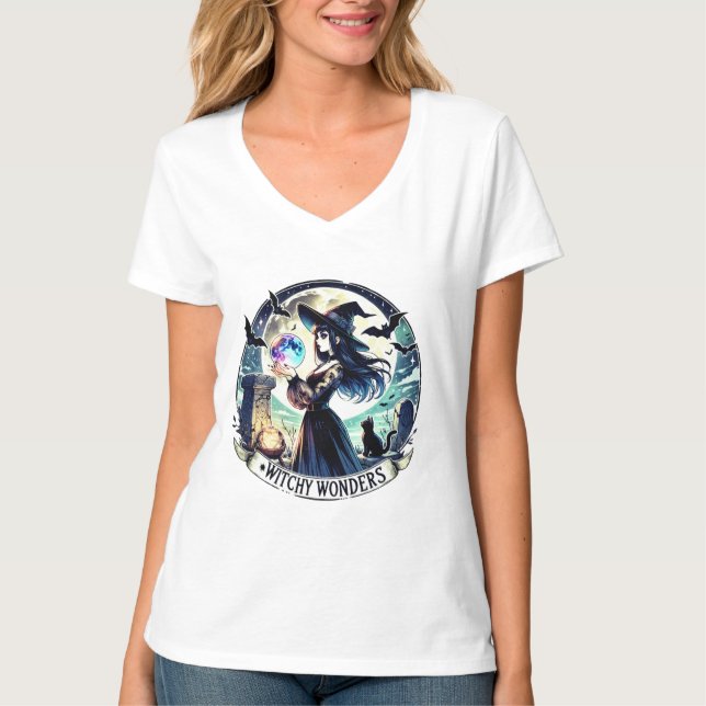 Camiseta "Witchy Wonders" Halloween Crystal Ball Shirt (Anverso)