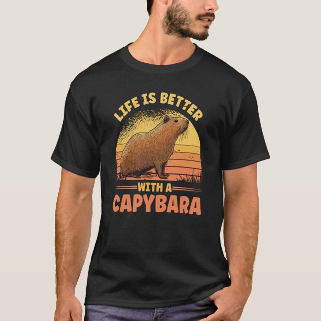 Camiseta With A Capybara  Rodent (Anverso)