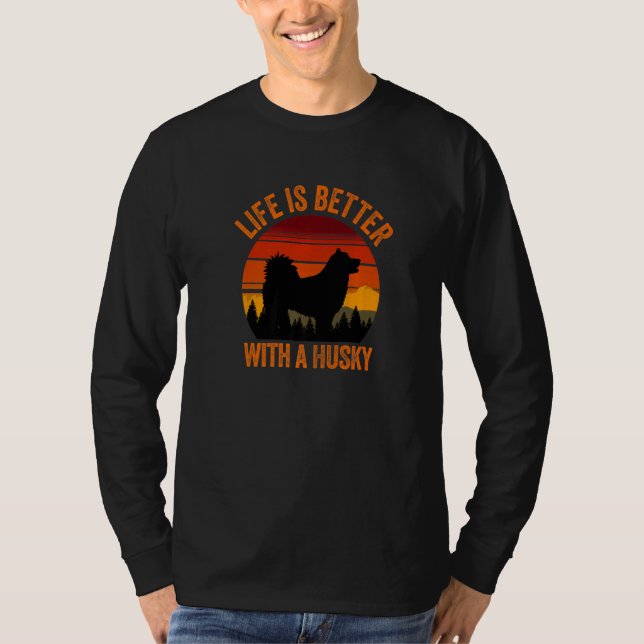 Camiseta With A Husky Vintage Distressed Dog (Anverso)