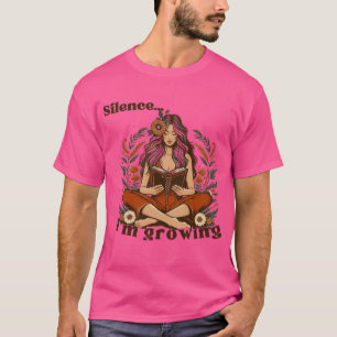 Camiseta Woman reading silently – Bohemian floral design wi