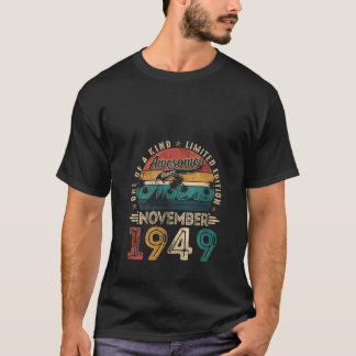 Camiseta Womens Awesome Since November 1949 76 Years Old 76