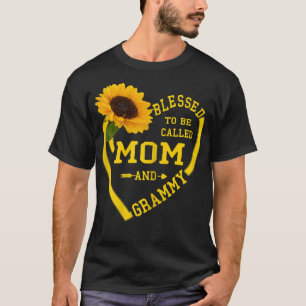 Camiseta Womens Blessed to be called Mom And Grammy Mothers