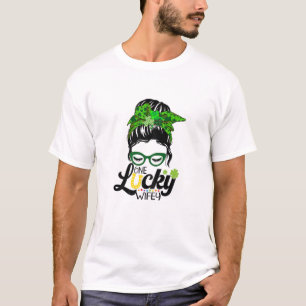 Camiseta Womens One Lucky Wifey Messy Bun Hair St Patricks