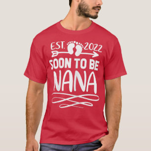 Camiseta Womens Pregnancy Announcement Grandma Est 2022 Soo