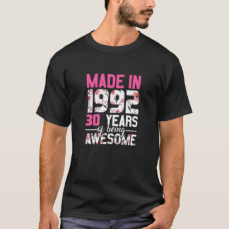 Camiseta Womens Vintage Birthday Gifts Made In 1992 30 Year