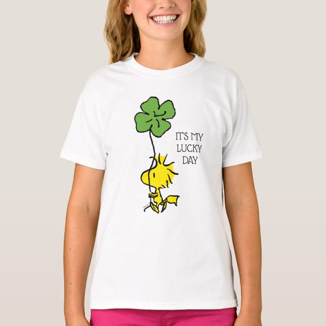 Camiseta Woodstock cargando Shamrock (Anverso)