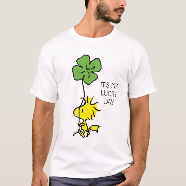 Camiseta Woodstock cargando Shamrock (Anverso)
