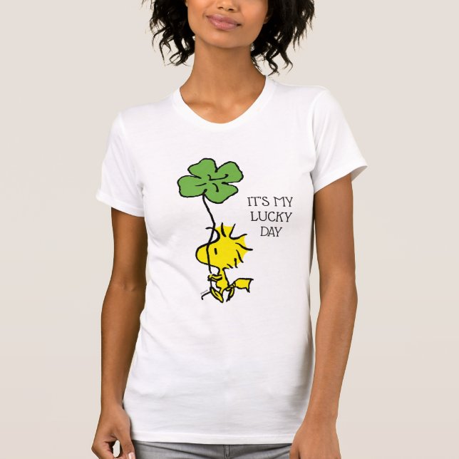 Camiseta Woodstock cargando Shamrock (Anverso)