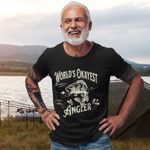 Camiseta World's Okayest Angler - Funny Fishing Gift 
