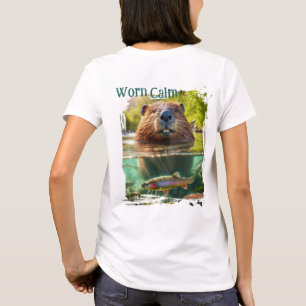 Camiseta Worn Calm   Ciervo y castor en la escena de Trout 