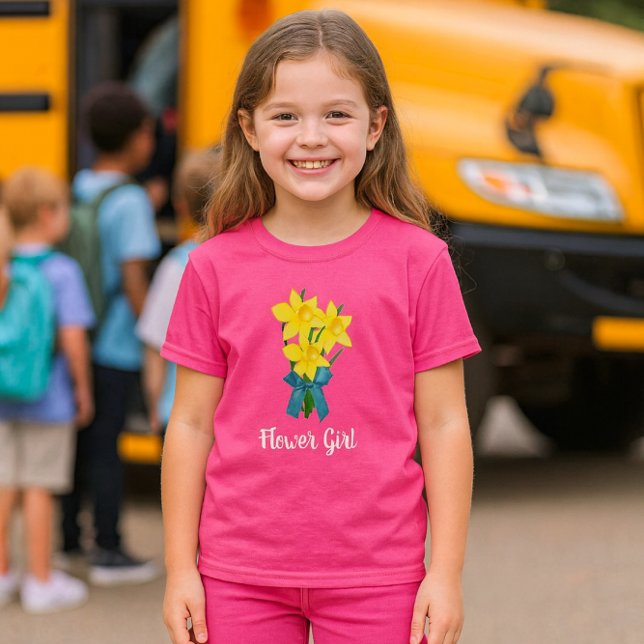 Camiseta Wow Rosa con Daffodis Amarillos Flower Girl (Brighten her day with daffodils and joy perfect pink spring tee for your little flower girl! )