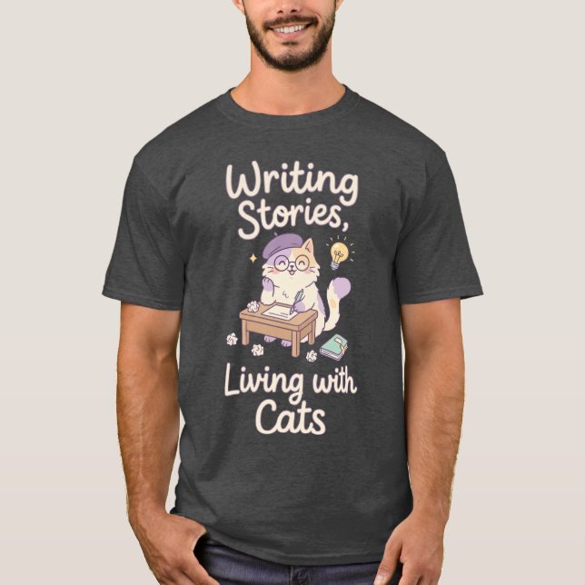 Camiseta Writing Stories Living with Cats Cute Writer Cat r (Anverso)