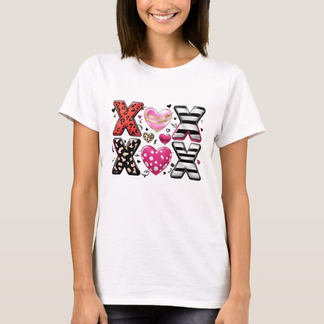 Camiseta XOXO Hearts Trendy Love & Hugs Design (Anverso)